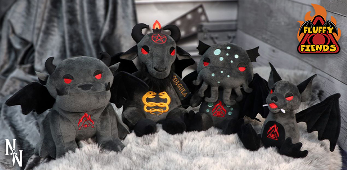 Nemesis Now's Fluffy Fiends einschließlich: Gargoyle, Baphomet, Cthulhu, & Fledermaus.