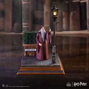 Harry Potter Privet Drive Light Up Figurine 18.5cm